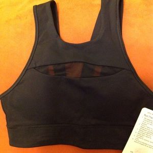 Lululemon Sports Bra Size 4 - New with Tags